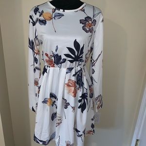 NWT Long sleeved dress